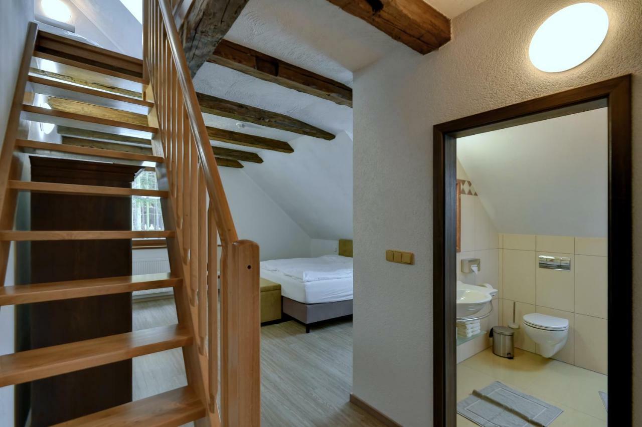 Kaznejov Zamecka Fortovna Obora - Forester House מראה חיצוני תמונה