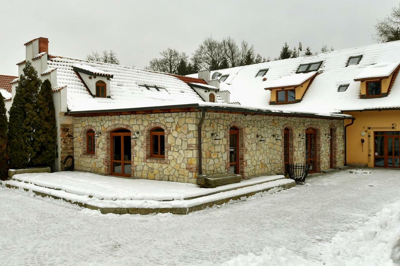 Kaznejov Zamecka Fortovna Obora - Forester House מראה חיצוני תמונה