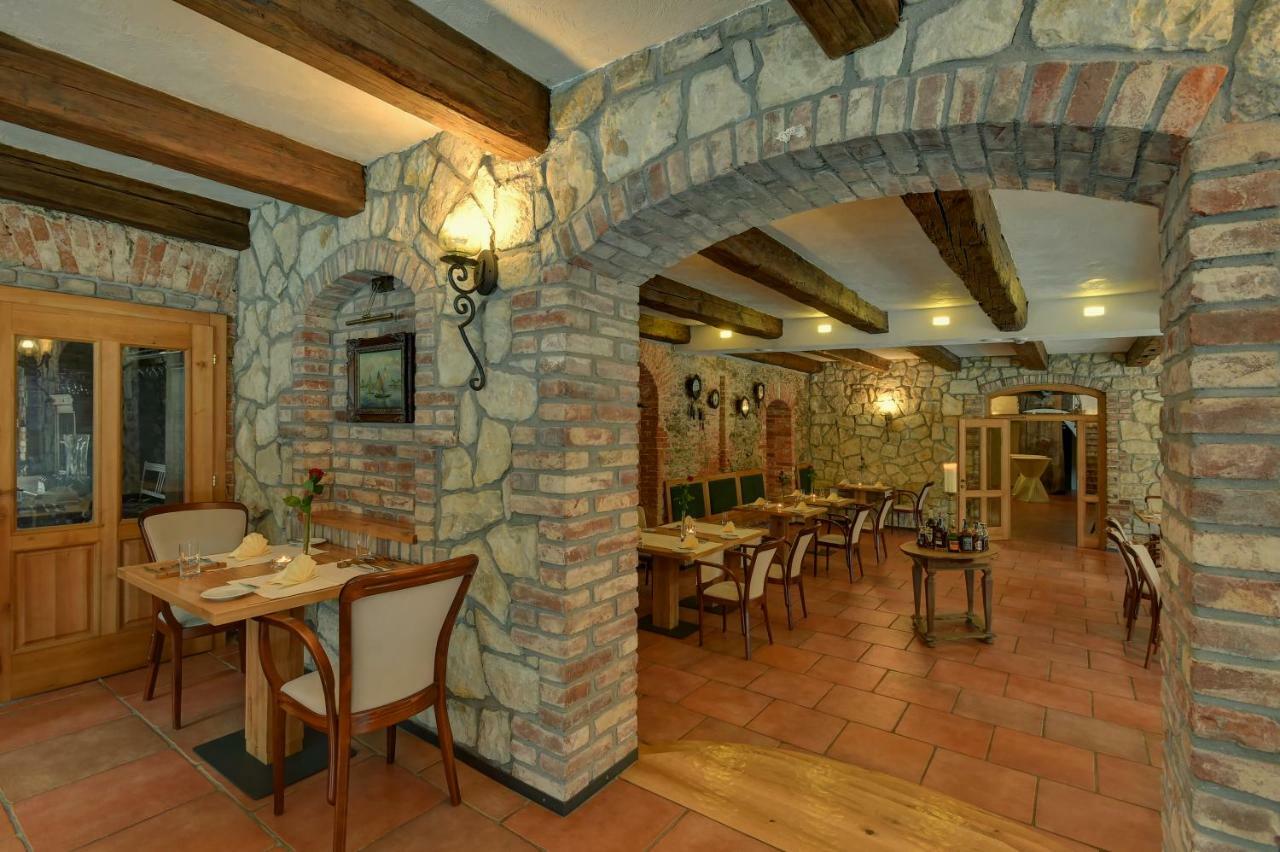 Kaznejov Zamecka Fortovna Obora - Forester House מראה חיצוני תמונה